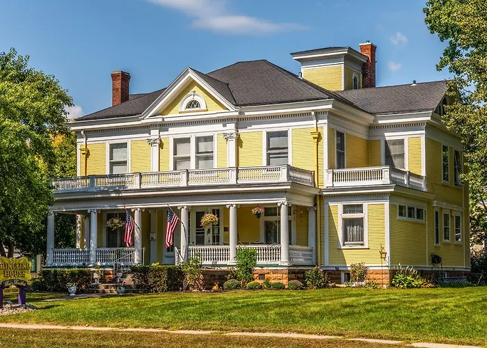 Central hotel: Ringling House Bed & Breakfast